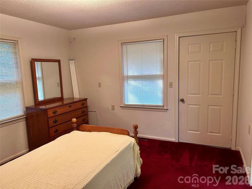 135 Davies Circle, Cleveland, NC 27013.  MLS# CAR4415052, YatesRealty ID 44688. 