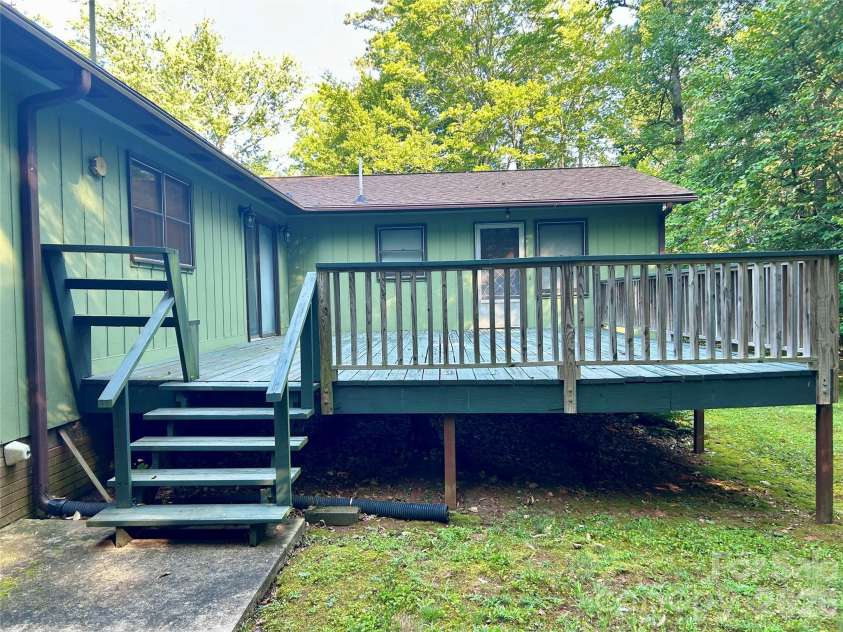 135 Davies Circle, Cleveland, NC 27013.  MLS# CAR4415052, YatesRealty ID 44688. 