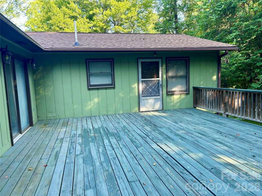 135 Davies Circle, Cleveland, NC 27013.  MLS# CAR4415052, YatesRealty ID 44688. 