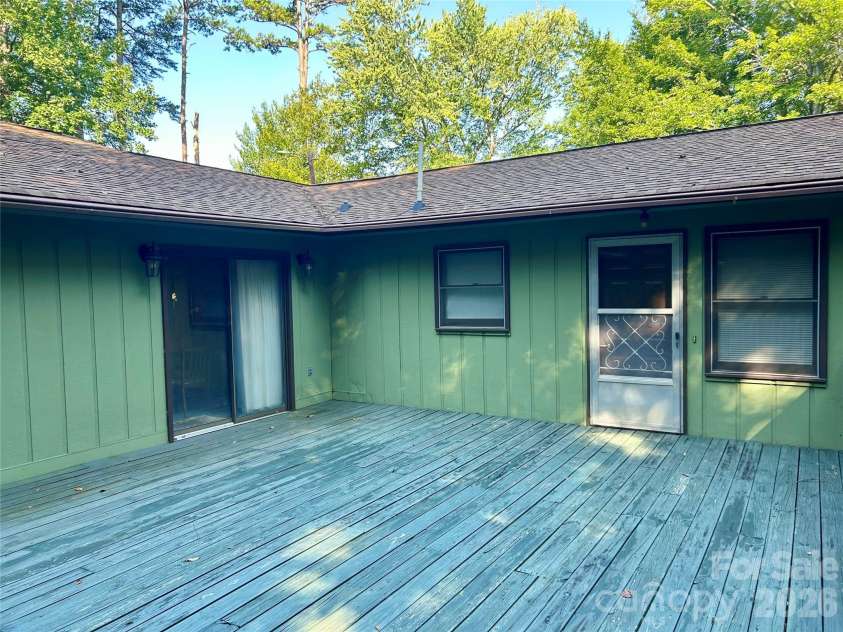 135 Davies Circle, Cleveland, NC 27013.  MLS# CAR4415052, YatesRealty ID 44688. 