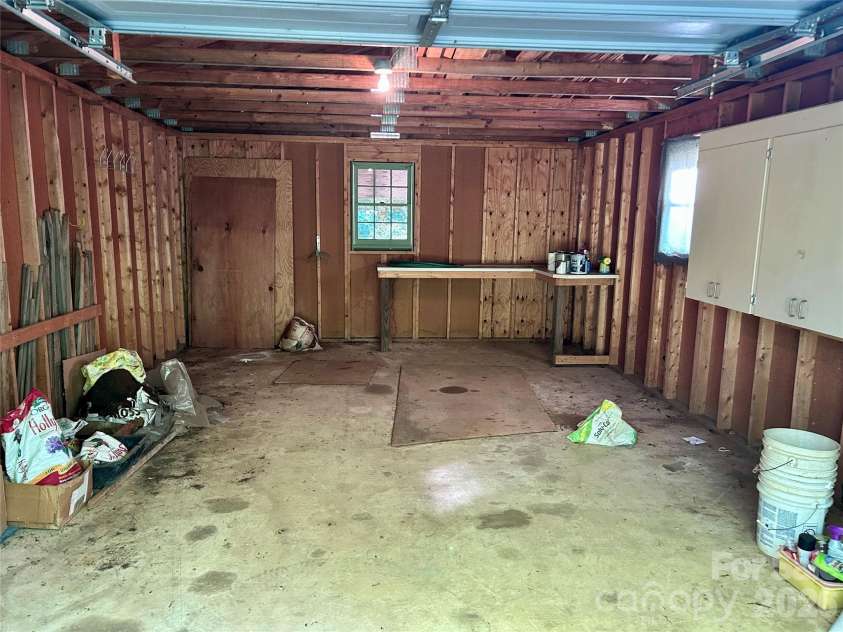 135 Davies Circle, Cleveland, NC 27013.  MLS# CAR4415052, YatesRealty ID 44688. 