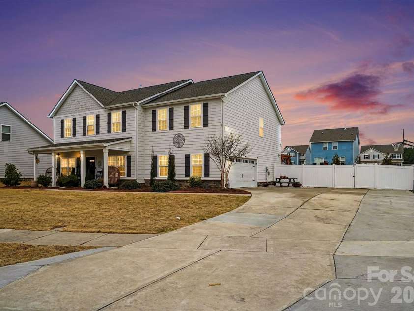 4223 Allenby Place, Monroe, NC 28110.  MLS# CAR4345153, YatesRealty ID 4469. 