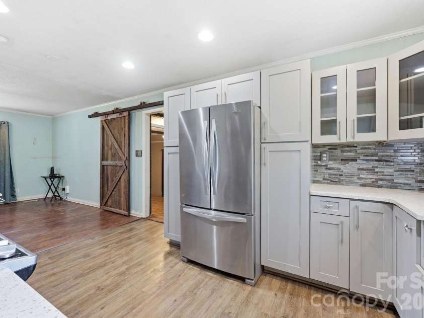 355 Swink Avenue, Salisbury, NC 28147.  MLS# CAR4402977, YatesRealty ID 44690. 
