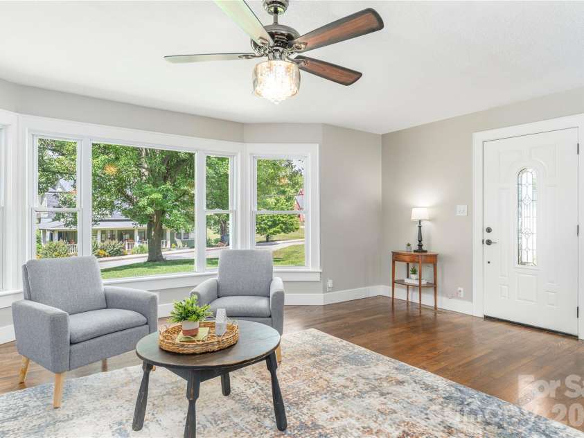 638 Newfound Street, Canton, NC 28716.  MLS# CAR4414081, YatesRealty ID 44694. 