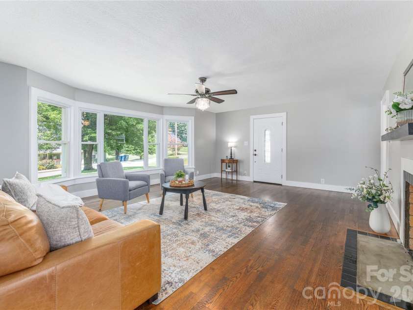 638 Newfound Street, Canton, NC 28716.  MLS# CAR4414081, YatesRealty ID 44694. 