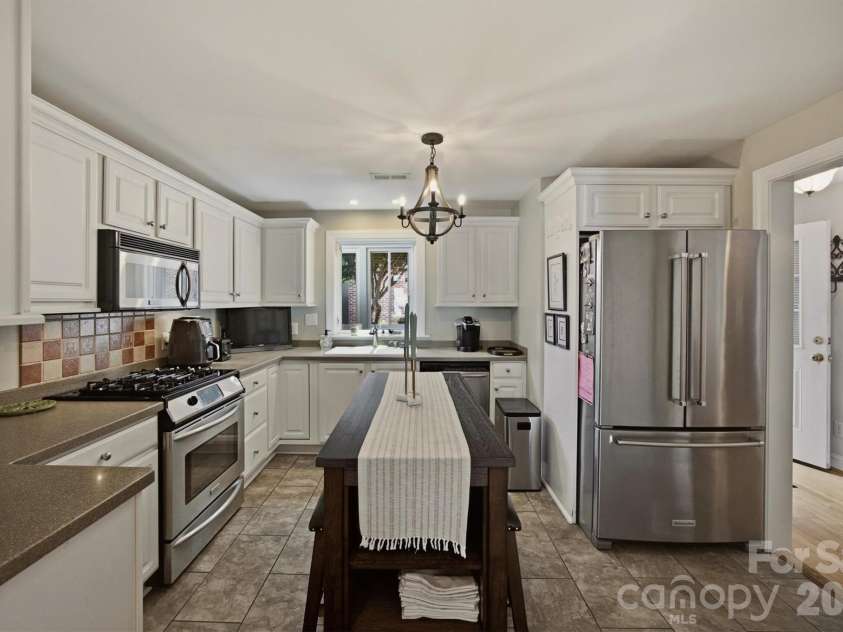 115 Meeting Street, Morganton, NC 28655.  MLS# CAR4410431, YatesRealty ID 44697. 