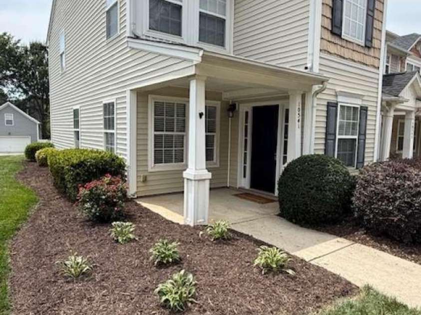 10541 Trolley Run Drive, Cornelius, NC 28031.  MLS# CAR4408681, YatesRealty ID 44699. 