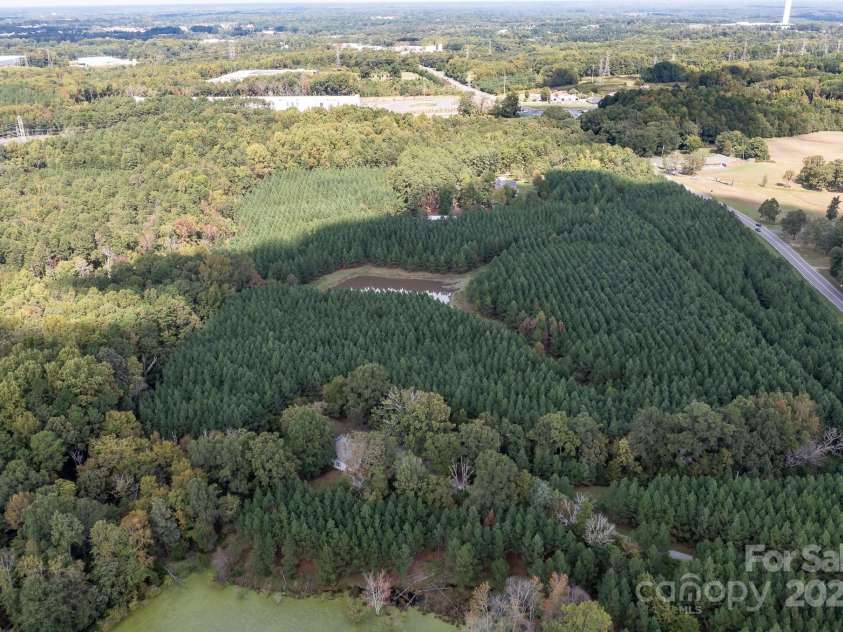 11001 Mount Holly Hntrsvlle Road, Huntersville, NC 28078.  MLS# CAR4219368, YatesRealty ID 447. 