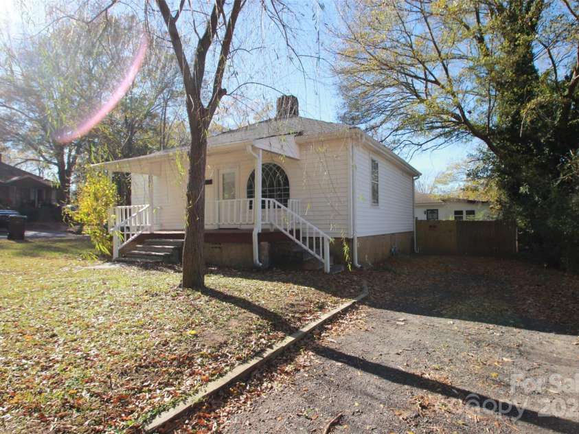 206 Frances Street, Clover, SC 29710.  MLS# CAR4322396, YatesRealty ID 447. Drive way