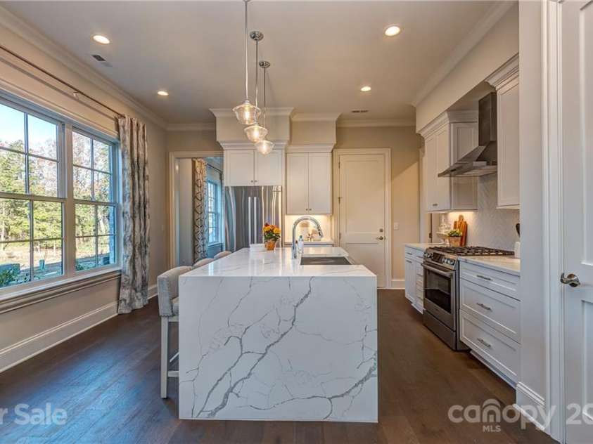 301 Audrey Place, Charlotte, NC 28226.  MLS# CAR3728891, YatesRealty ID 447. 