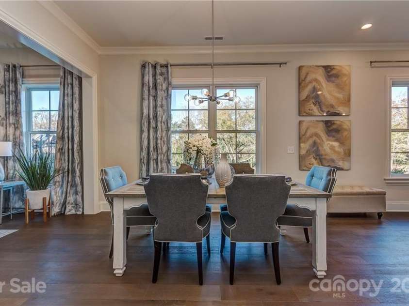 301 Audrey Place, Charlotte, NC 28226.  MLS# CAR3728891, YatesRealty ID 447. 
