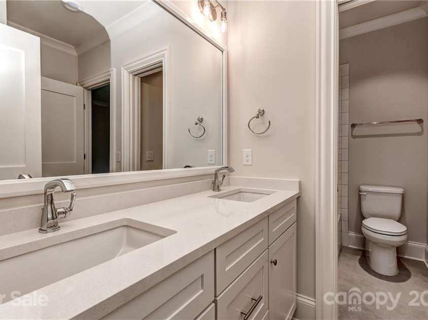 301 Audrey Place, Charlotte, NC 28226.  MLS# CAR3728891, YatesRealty ID 447. 