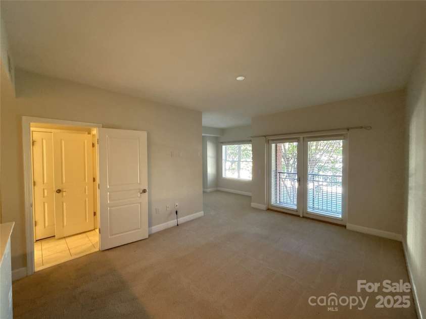 1320 Fillmore Avenue, Charlotte, NC 28203.  MLS# CAR4310101, YatesRealty ID 4470. 