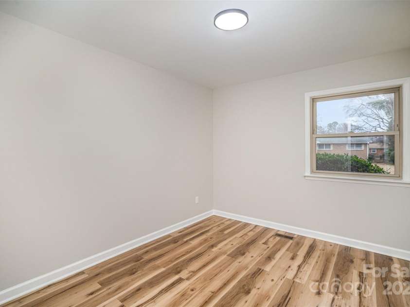 5310 Myrica Lane, Charlotte, NC 28213.  MLS# CAR4228798, YatesRealty ID 4470. 