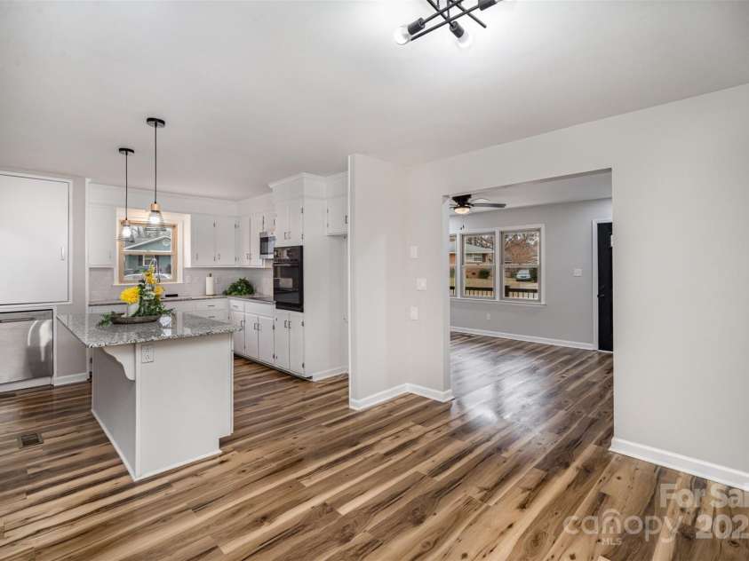 5310 Myrica Lane, Charlotte, NC 28213.  MLS# CAR4228798, YatesRealty ID 4470. 