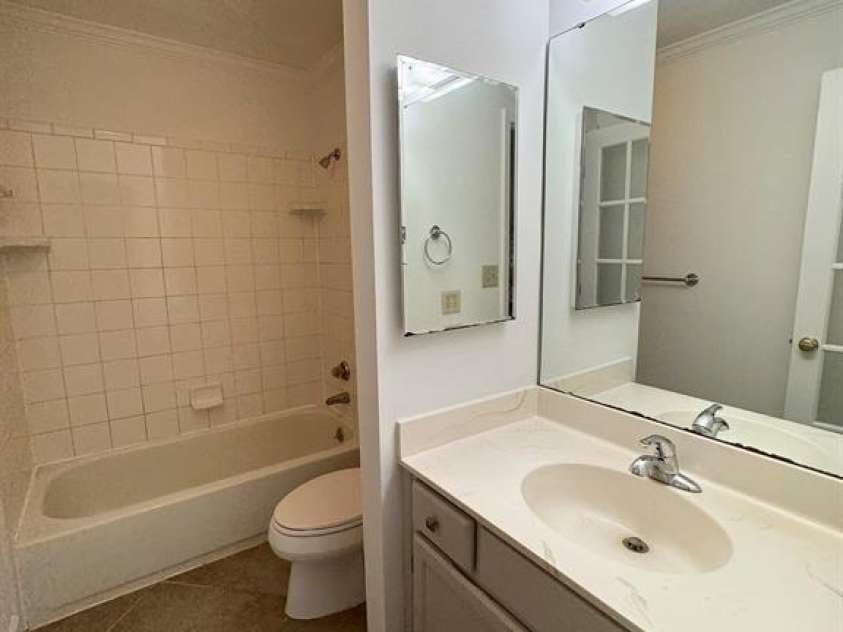 6049 Treetop Court, Charlotte, NC 28212.  MLS# CAR4397457, YatesRealty ID 44700. Primary bathroom