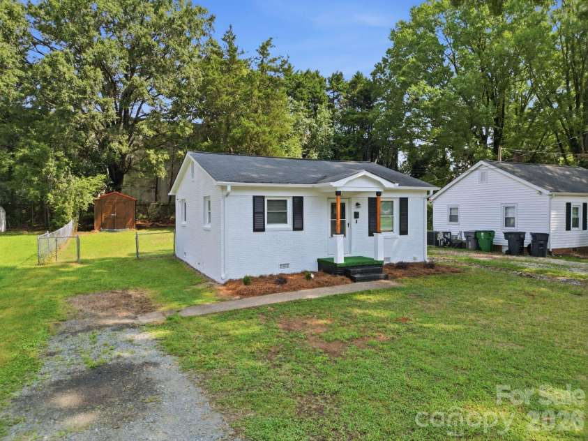 732 Wabash Avenue, Charlotte, NC 28208.  MLS# CAR4415057, YatesRealty ID 44703. 