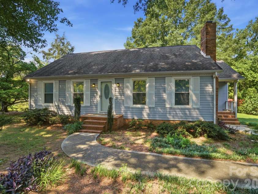 2818 Castlebrook Drive, Monroe, NC 28112.  MLS# CAR4413380, YatesRealty ID 44704. 