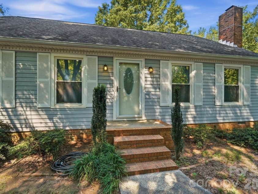 2818 Castlebrook Drive, Monroe, NC 28112.  MLS# CAR4413380, YatesRealty ID 44704. 