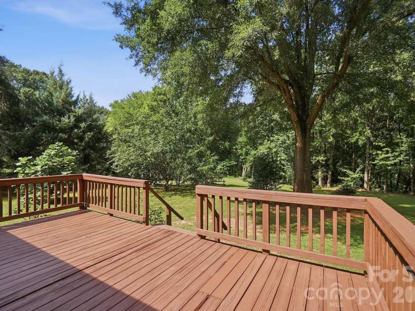 2818 Castlebrook Drive, Monroe, NC 28112.  MLS# CAR4413380, YatesRealty ID 44704. 