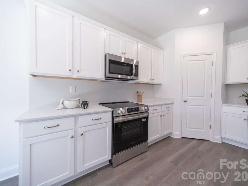 4986 Twin River Drive, Denver, NC 28037.  MLS# CAR4362354, YatesRealty ID 44705. 