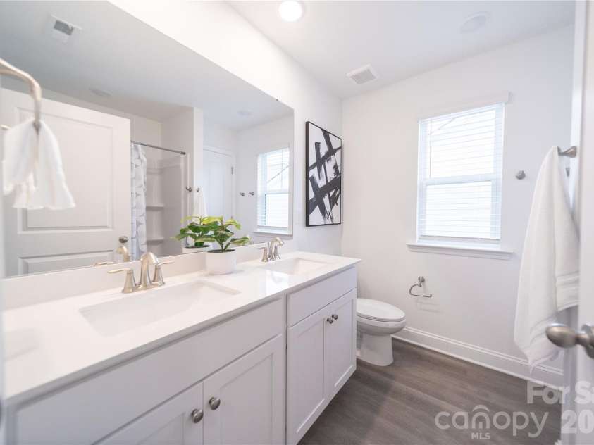 4986 Twin River Drive, Denver, NC 28037.  MLS# CAR4362354, YatesRealty ID 44705. 