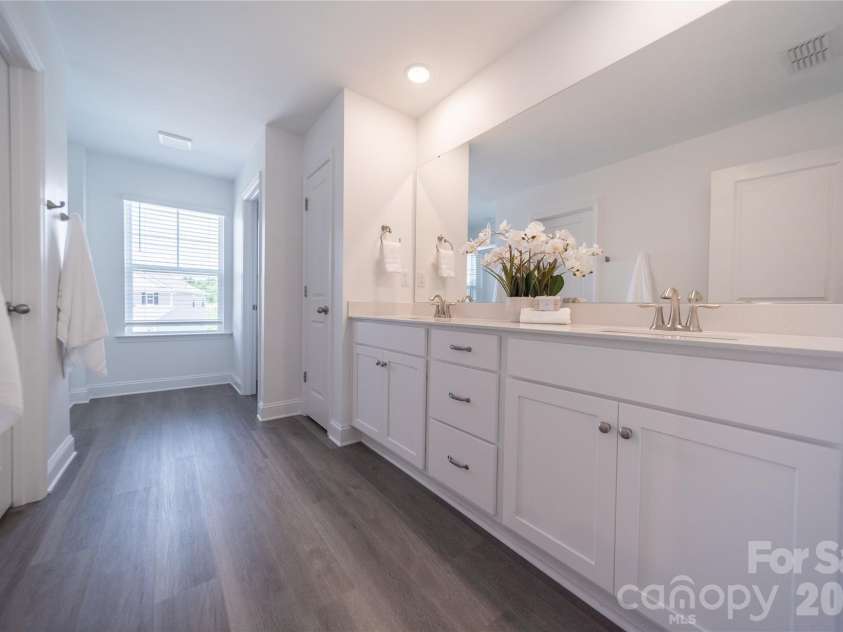 4986 Twin River Drive, Denver, NC 28037.  MLS# CAR4362354, YatesRealty ID 44705. 