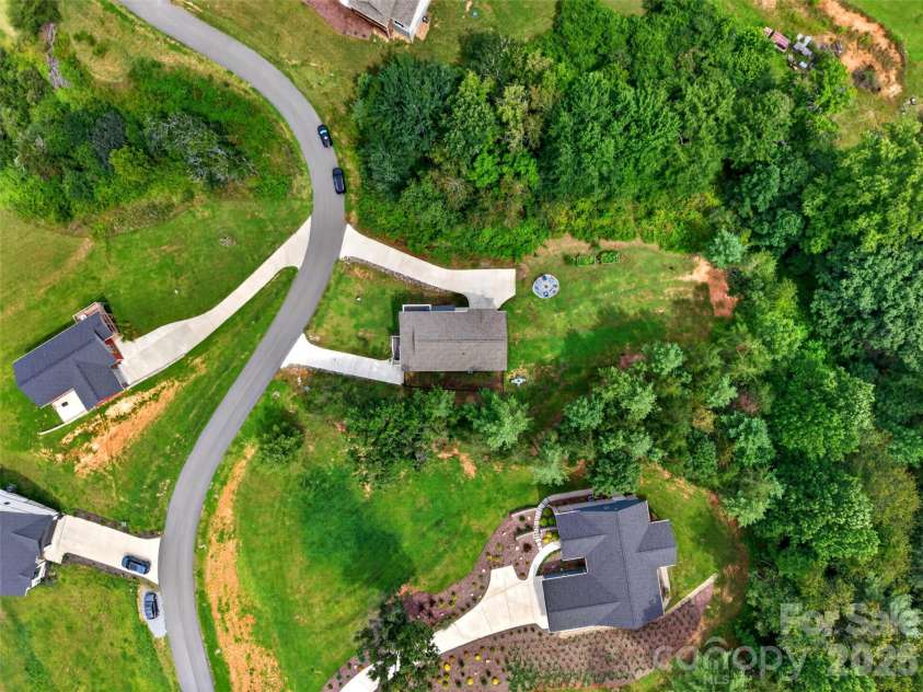 932 Morlin Acres Drive, Marshall, NC 28753.  MLS# CAR4412278, YatesRealty ID 44706. 