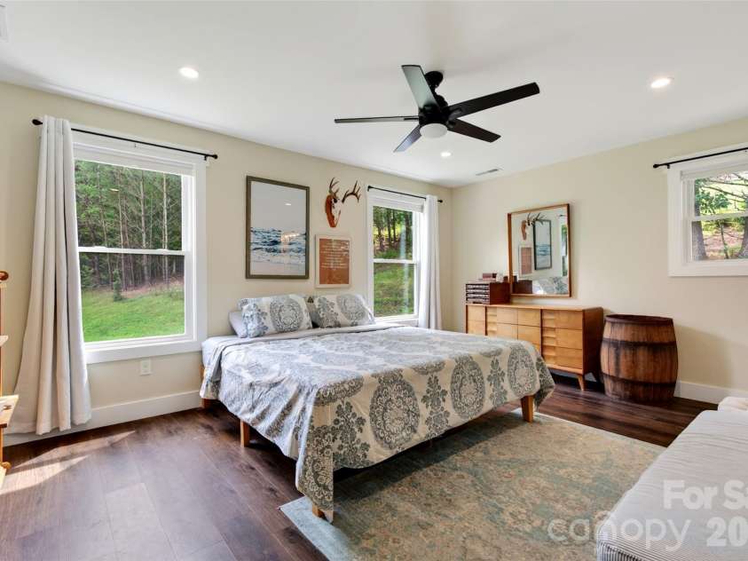 932 Morlin Acres Drive, Marshall, NC 28753.  MLS# CAR4412278, YatesRealty ID 44706. 