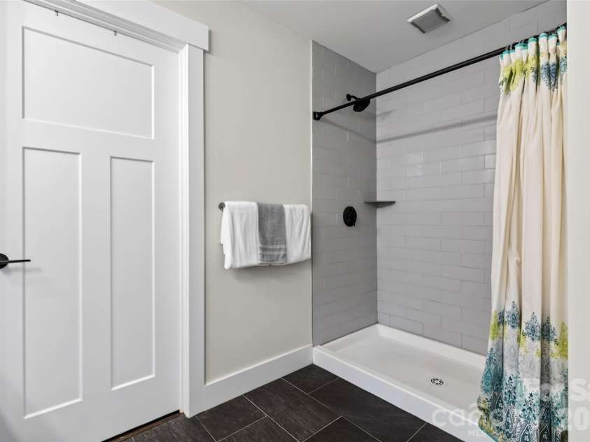 932 Morlin Acres Drive, Marshall, NC 28753.  MLS# CAR4412278, YatesRealty ID 44706. 