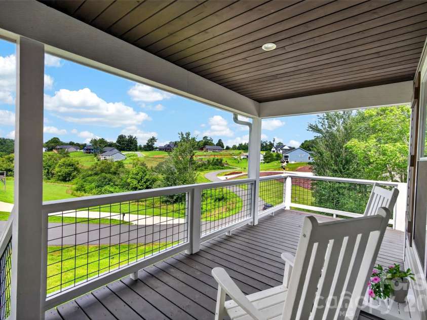 932 Morlin Acres Drive, Marshall, NC 28753.  MLS# CAR4412278, YatesRealty ID 44706. 