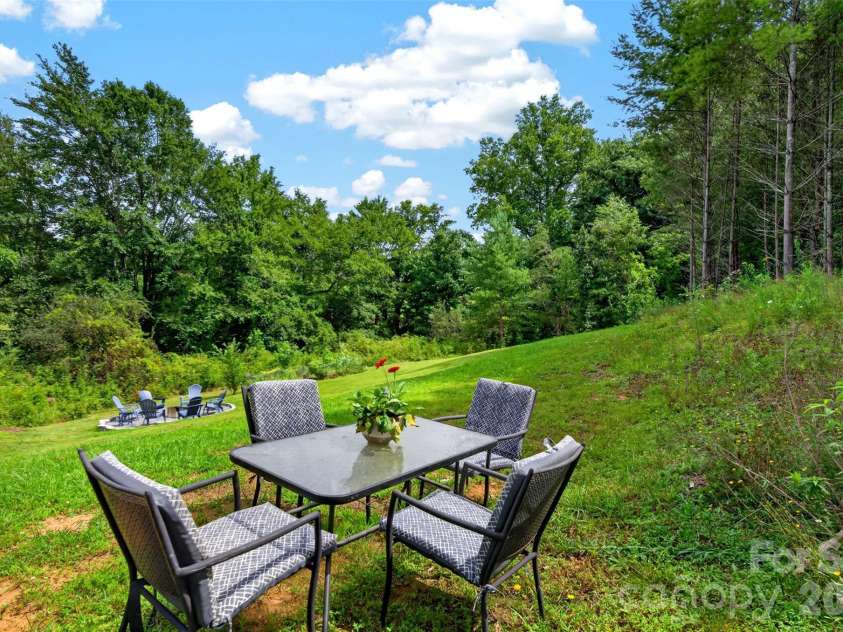 932 Morlin Acres Drive, Marshall, NC 28753.  MLS# CAR4412278, YatesRealty ID 44706. 