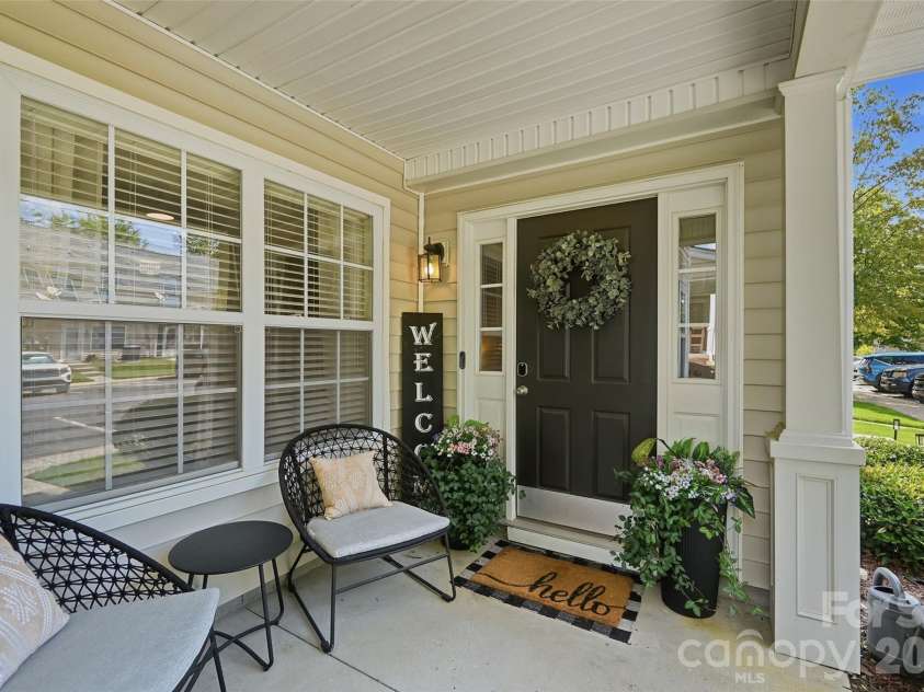 2311 Crosscut Drive, Charlotte, NC 28214.  MLS# CAR4415063, YatesRealty ID 44707. 