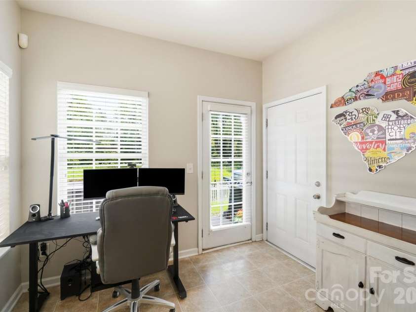 2311 Crosscut Drive, Charlotte, NC 28214.  MLS# CAR4415063, YatesRealty ID 44707. 