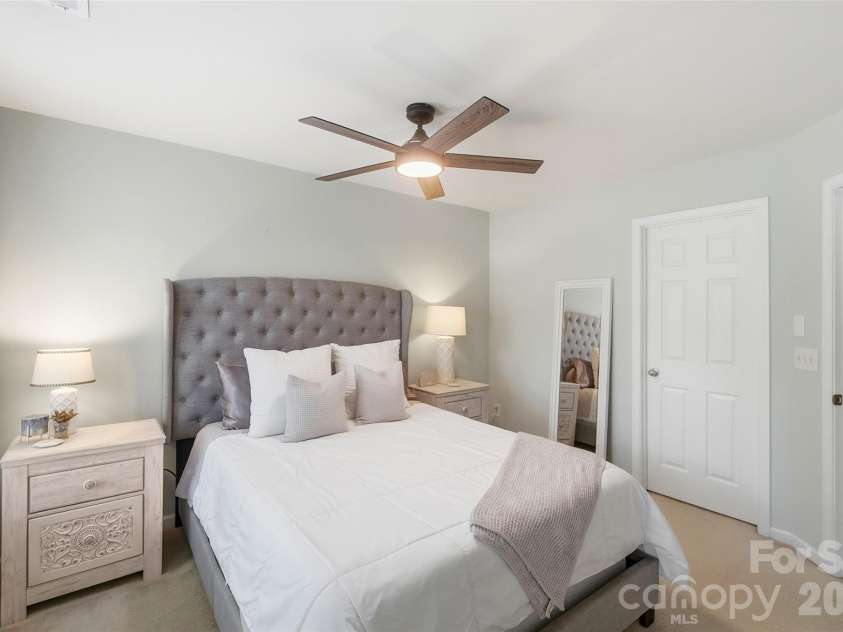 2311 Crosscut Drive, Charlotte, NC 28214.  MLS# CAR4415063, YatesRealty ID 44707. 
