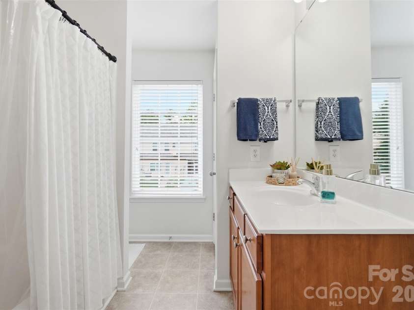 2311 Crosscut Drive, Charlotte, NC 28214.  MLS# CAR4415063, YatesRealty ID 44707. 