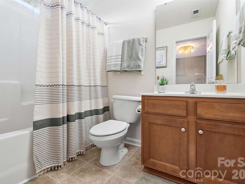 2311 Crosscut Drive, Charlotte, NC 28214.  MLS# CAR4415063, YatesRealty ID 44707. 