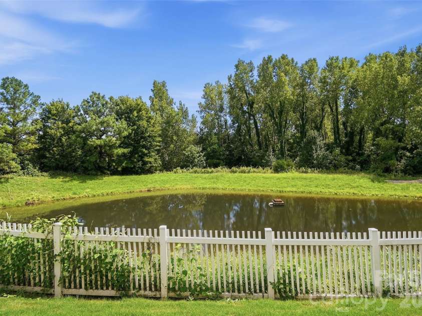2311 Crosscut Drive, Charlotte, NC 28214.  MLS# CAR4415063, YatesRealty ID 44707. 
