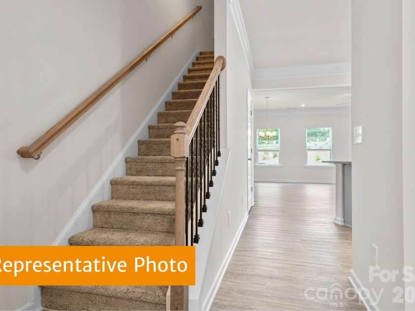 5438 Porterhouse Way, Charlotte, NC 28215.  MLS# CAR4415068, YatesRealty ID 44709. 