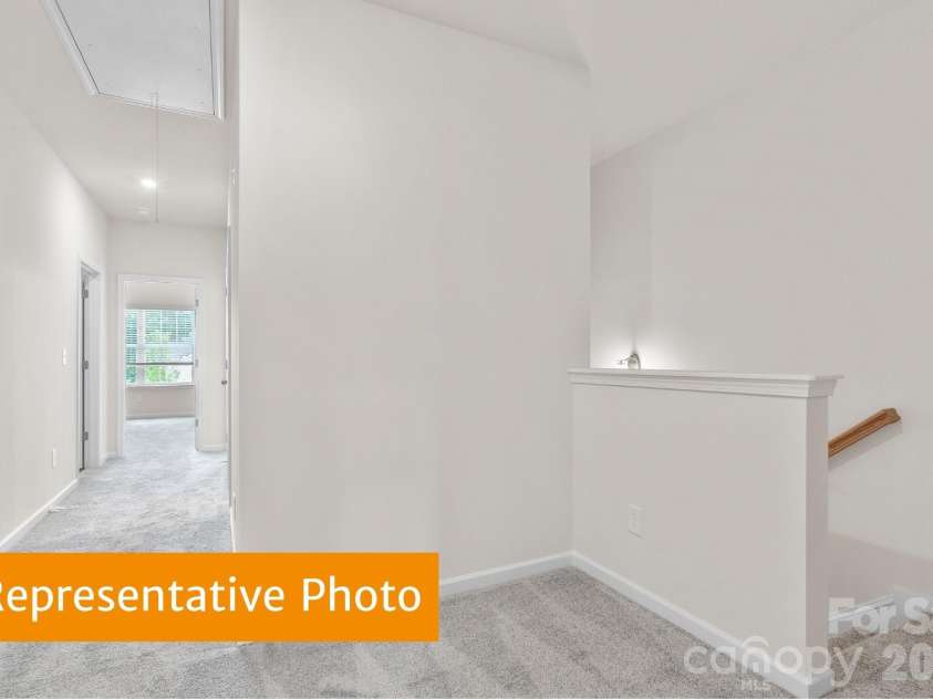 5438 Porterhouse Way, Charlotte, NC 28215.  MLS# CAR4415068, YatesRealty ID 44709. 