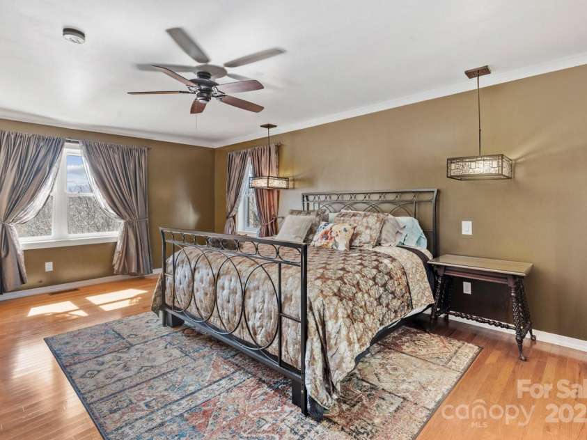 106 Clear View Drive, Mars Hill, NC 28754.  MLS# CAR4233910, YatesRealty ID 4471. Primary bedroom