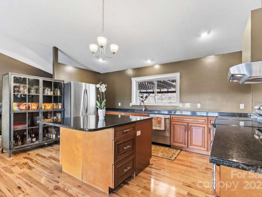 106 Clear View Drive, Mars Hill, NC 28754.  MLS# CAR4233910, YatesRealty ID 4471. Updated and modern kitchen