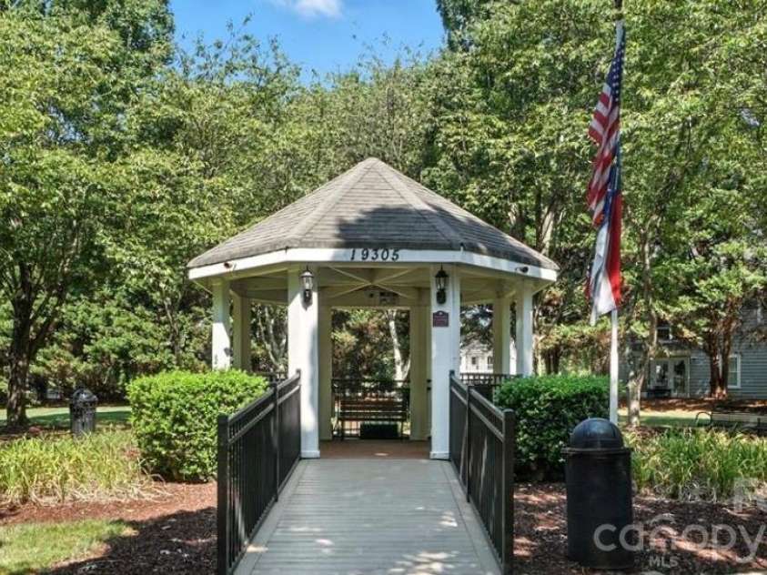 19300 Kanawha Drive, Cornelius, NC 28031.  MLS# CAR4414976, YatesRealty ID 44710. Community gazebo