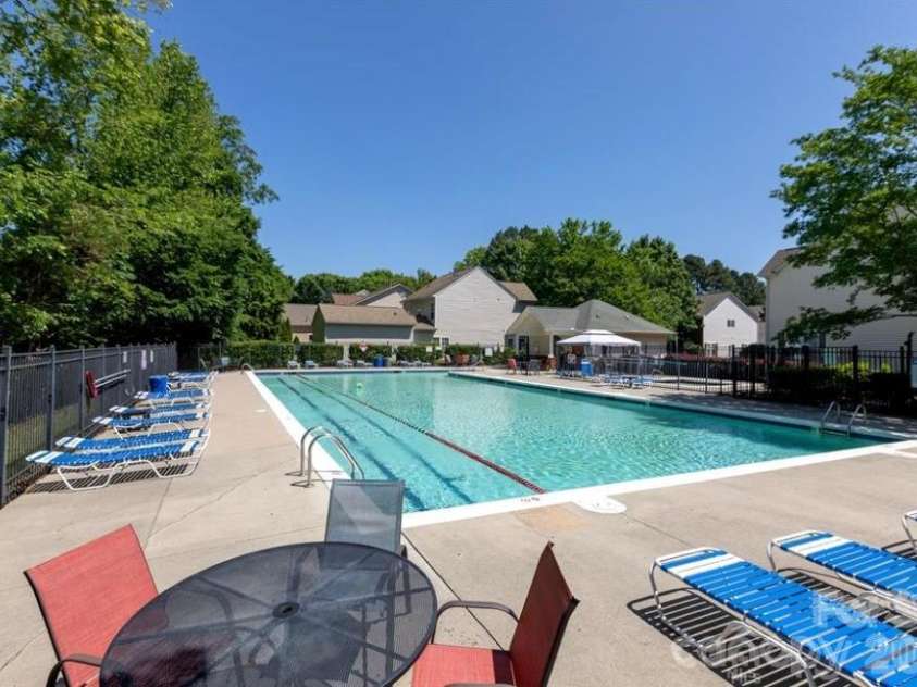 19300 Kanawha Drive, Cornelius, NC 28031.  MLS# CAR4414976, YatesRealty ID 44710. Community pool
