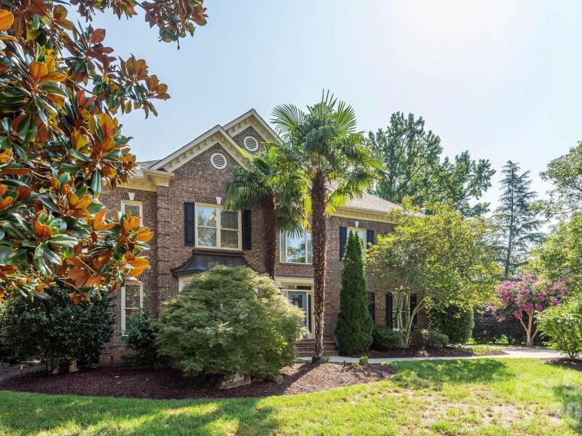 11645 Stonebriar Drive, Charlotte, NC 28277.  MLS# CAR4413035, YatesRealty ID 44711. 