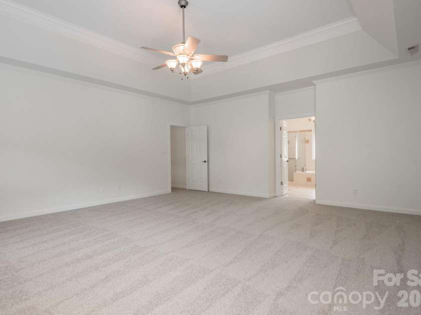 11645 Stonebriar Drive, Charlotte, NC 28277.  MLS# CAR4413035, YatesRealty ID 44711. 