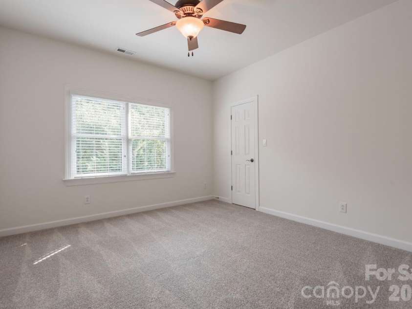 11645 Stonebriar Drive, Charlotte, NC 28277.  MLS# CAR4413035, YatesRealty ID 44711. 