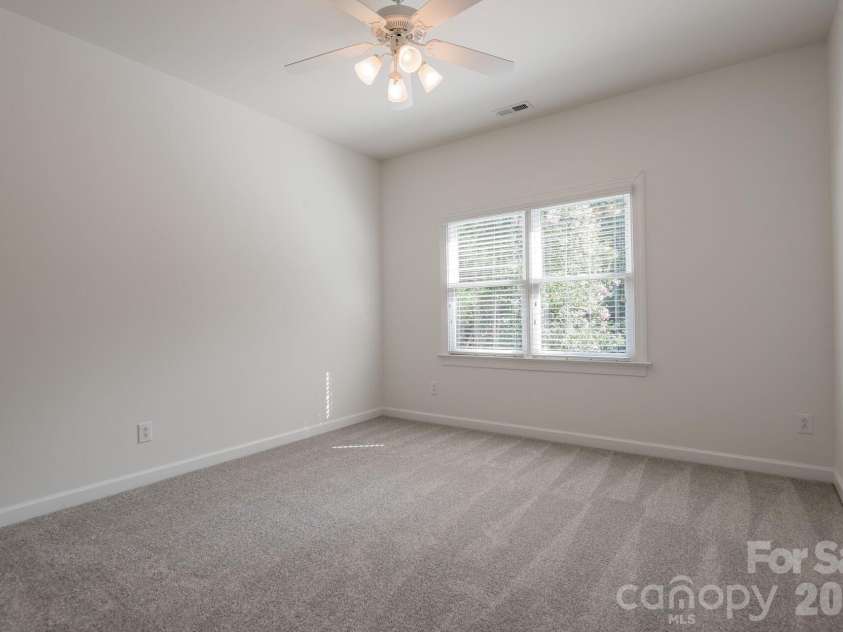 11645 Stonebriar Drive, Charlotte, NC 28277.  MLS# CAR4413035, YatesRealty ID 44711. 