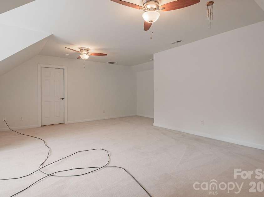 11645 Stonebriar Drive, Charlotte, NC 28277.  MLS# CAR4413035, YatesRealty ID 44711. 