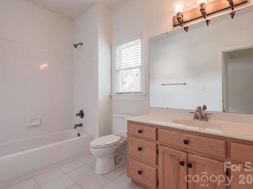 11645 Stonebriar Drive, Charlotte, NC 28277.  MLS# CAR4413035, YatesRealty ID 44711. 
